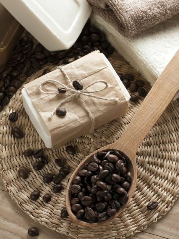 Scrub cu cafea pentru ten si piele