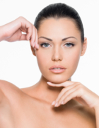 5 beneficii uluitoarea ale utilizarii cuburilor de gheata in infrumusetare