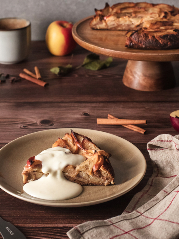 Budincă de vanilie cu mere și sos de vanilie