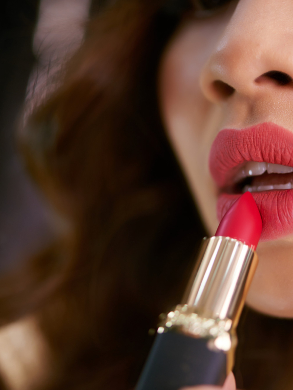 Cele mai bune nuanțe de ruj L’Oreal Paris din toate timpurile