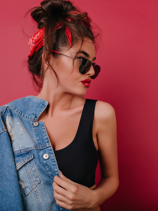 Cum sa accesorizam o geaca din denim