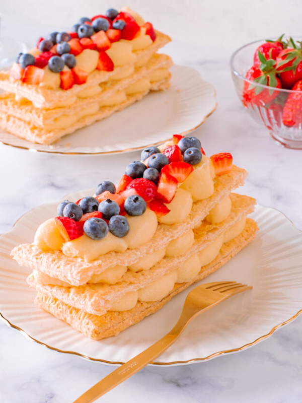 Prăjitură de post cu cremă fină de vanilie