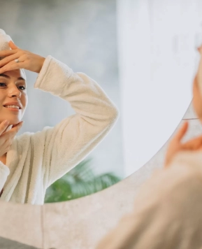 Cele mai bune seruri cu vitamina C pe care le recomandăm pentru o piele strălucitoare