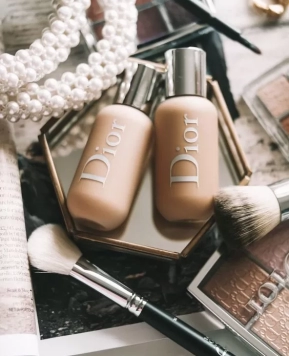 Cele mai bune 10 produse de machiaj Dior care merită încercate