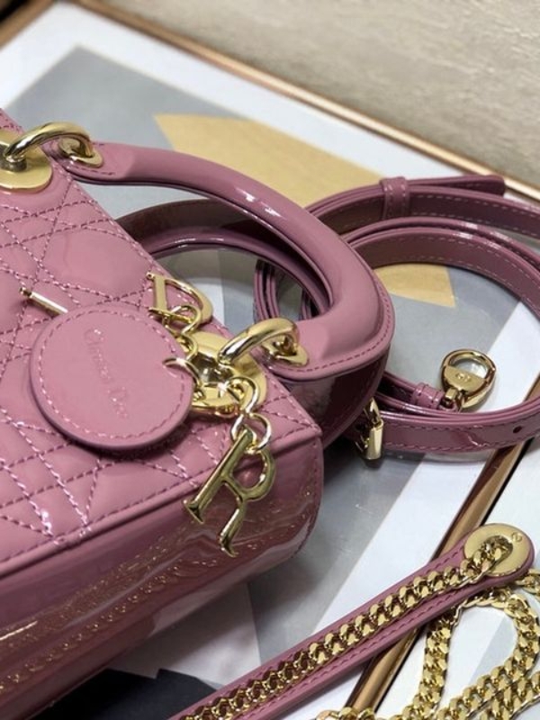 Cele mai scumpe genți de la mărci de renume mondial