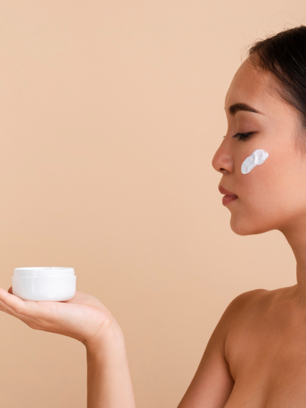 Ingredientul ideal de îngrijire a pielii pentru a-ți menține pielea vizibil sănătoasă, în funcție de vârsta ta