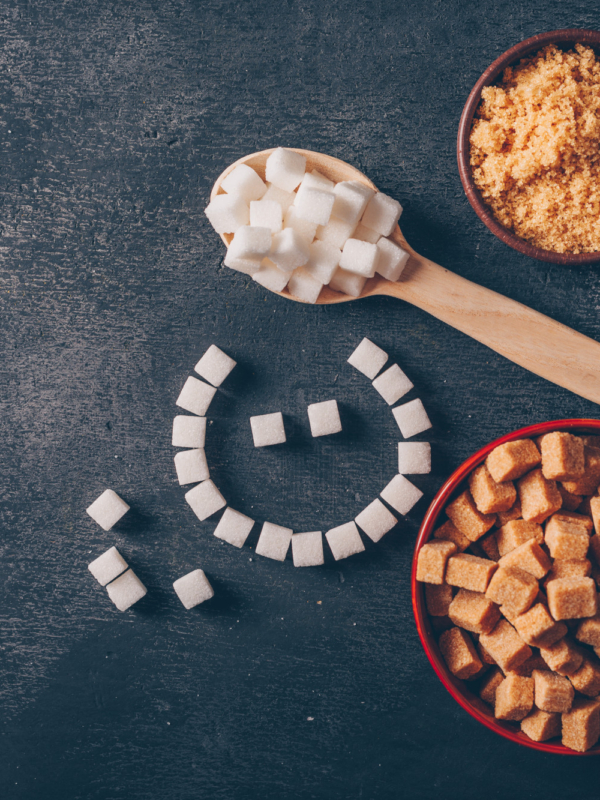 Zahar brun vs. Zahăr alb: care este mai bun pentru sănătatea ta?