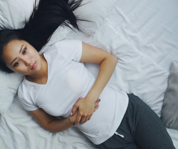 Spune adio unei burți balonate cu un stil de viață sănătos